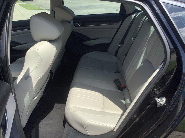 Photo of 2018 Crystal Black Pearl Honda Accord