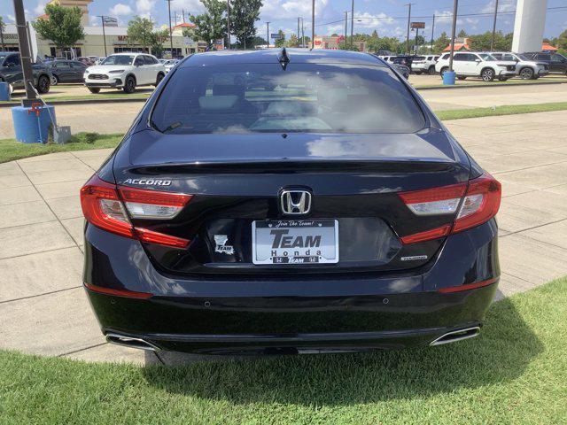 Photo of 2018 Crystal Black Pearl Honda Accord