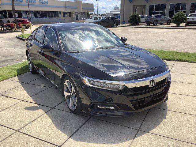 Photo of 2018 Crystal Black Pearl Honda Accord