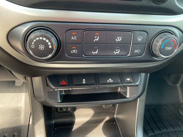 Photo of 2019 Summit White Chevrolet Colorado
