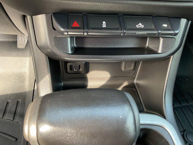 Photo of 2019 Summit White Chevrolet Colorado