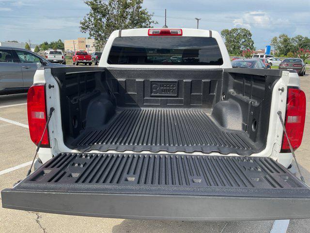 Photo of 2019 Summit White Chevrolet Colorado