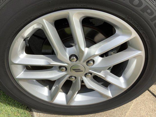 Photo of 2024 White Knuckle Clearcoat Dodge Durango
