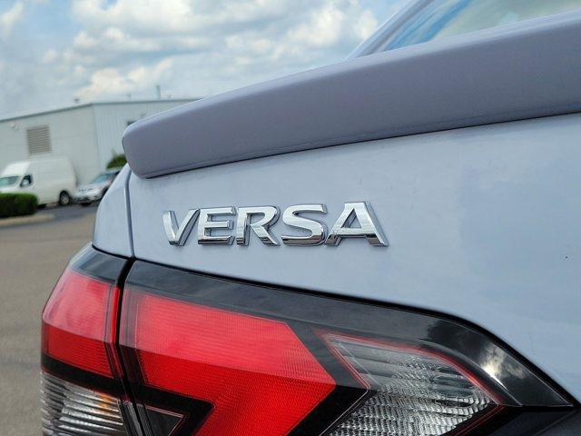 Photo of 2025 Gray Sky Pearl Nissan Versa