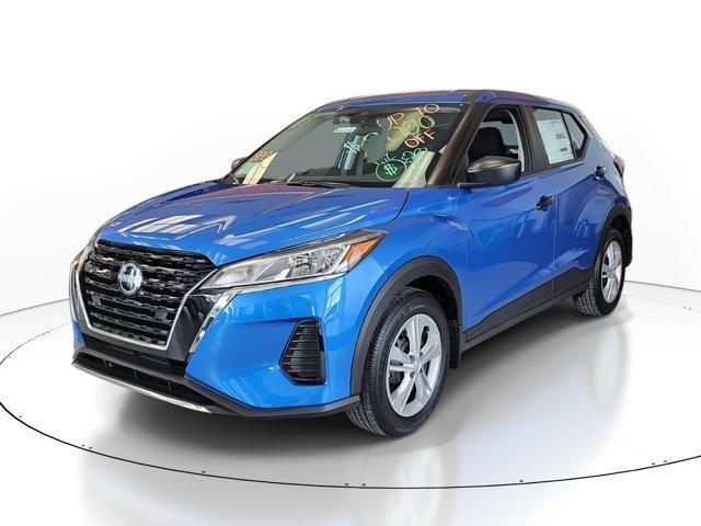Photo of 2024 Electric Blue Metallic Nissan Kicks