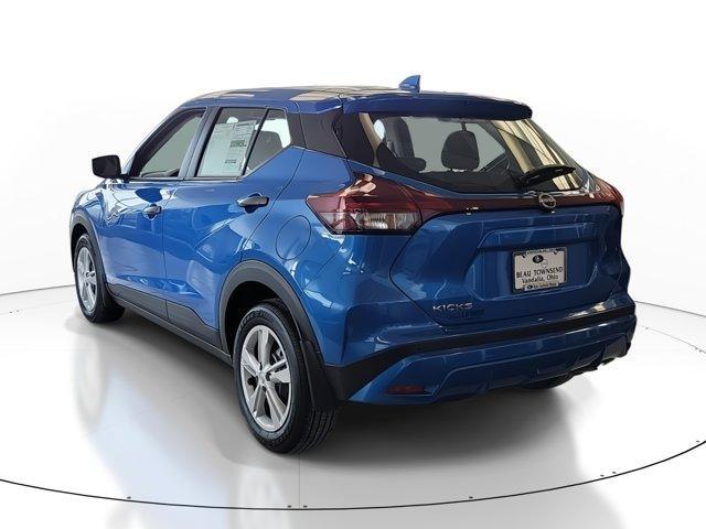 Photo of 2024 Electric Blue Metallic Nissan Kicks