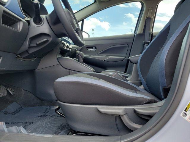 Photo of 2025 Gray Sky Pearl Nissan Versa