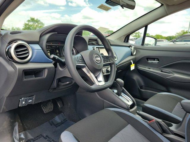 Photo of 2025 Gray Sky Pearl Nissan Versa