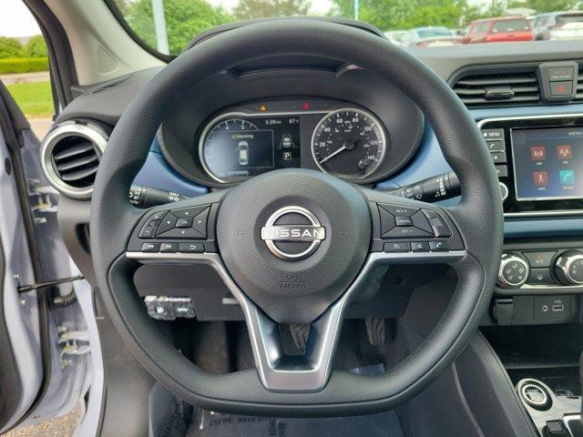 Photo of 2025 Gray Sky Pearl Nissan Versa