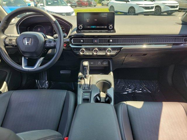 Photo of 2024 White Honda Civic