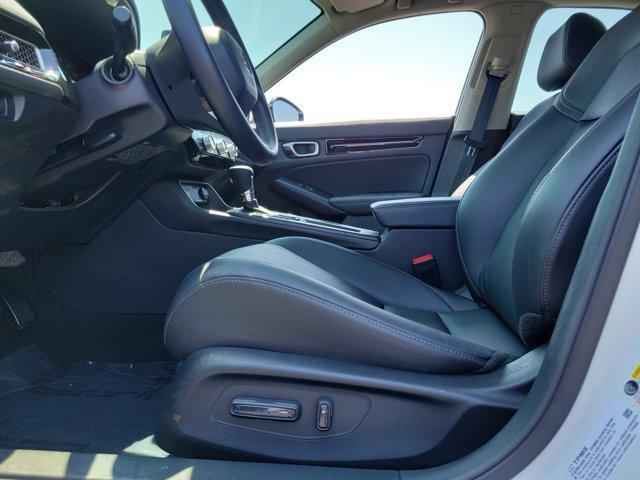 Photo of 2024 White Honda Civic