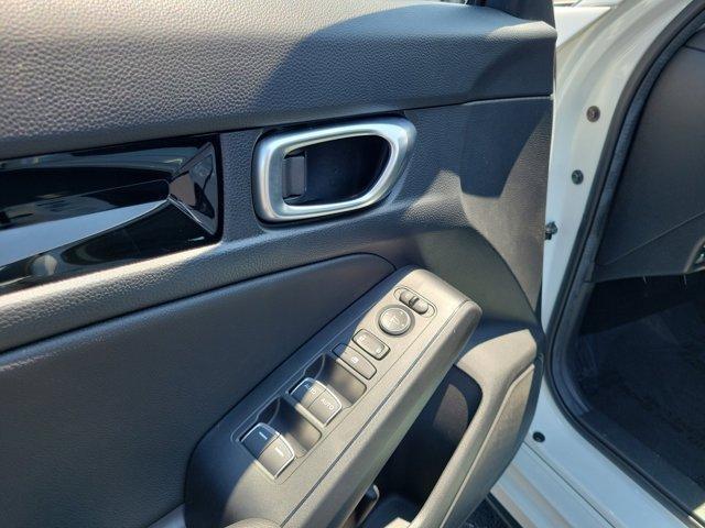 Photo of 2024 White Honda Civic