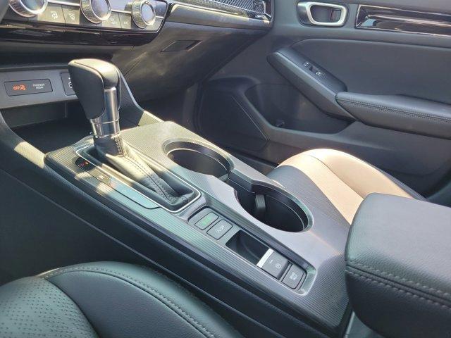 Photo of 2024 White Honda Civic