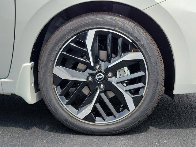 Photo of 2025 Aspen White Nissan Versa