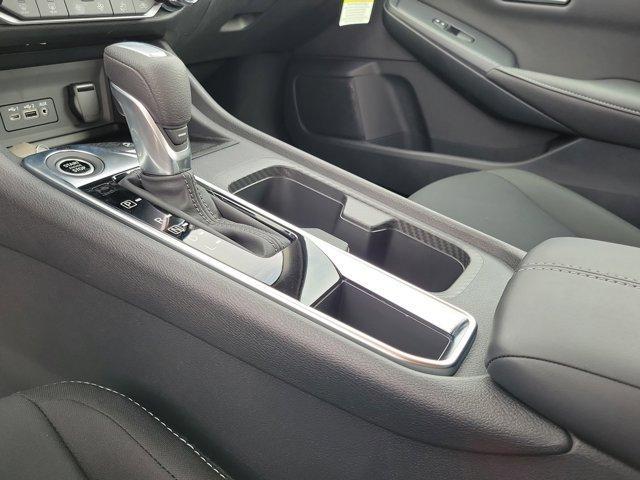 Photo of 2025 Atlantic Gray M Nissan Sentra