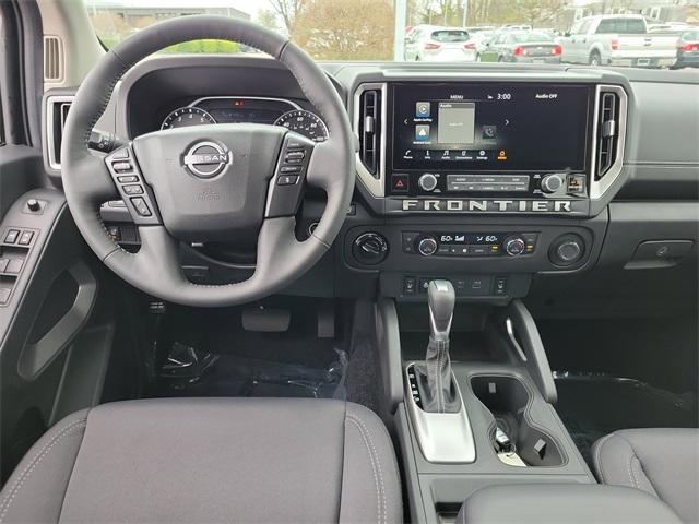 Photo of 2025 Black Nissan Frontier