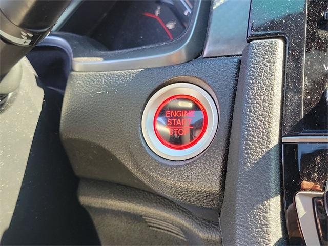 Photo of 2019 Lunar Silver Metallic Honda Civic Si