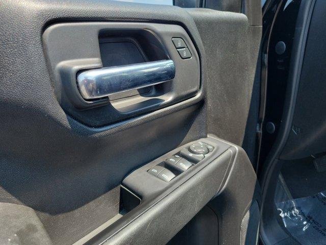 Photo of 2019 Black Chevrolet Silverado 1500