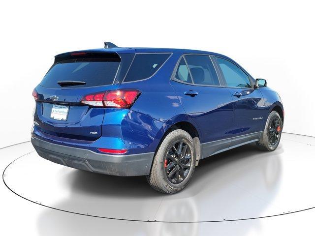 Photo of 2022 Blue Glow Metallic Chevrolet Equinox