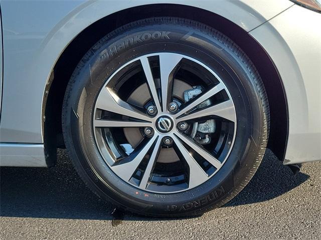 Photo of 2022 Brilliant Silver Metallic Nissan Sentra