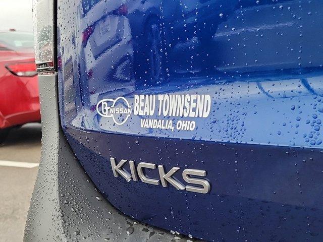 Photo of 2025 2t Blu Gry Roof Nissan Kicks