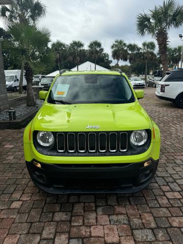 Photo of 2017 GREEM Jeep Renegade
