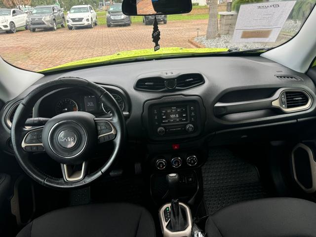 Photo of 2017 GREEM Jeep Renegade