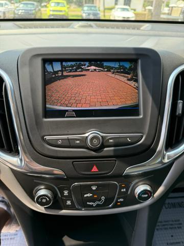 Photo of 2020 SILVER Chevrolet Equinox