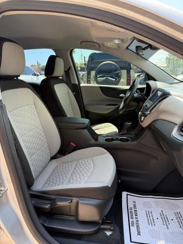 Photo of 2020 SILVER Chevrolet Equinox