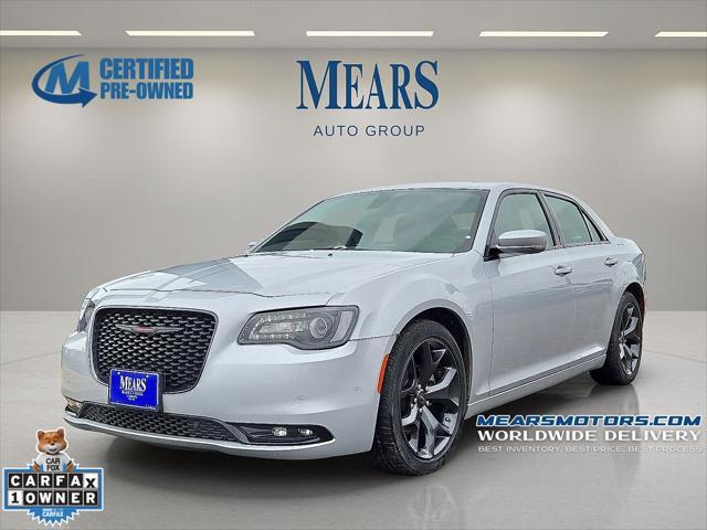 2022 Chrysler 300
