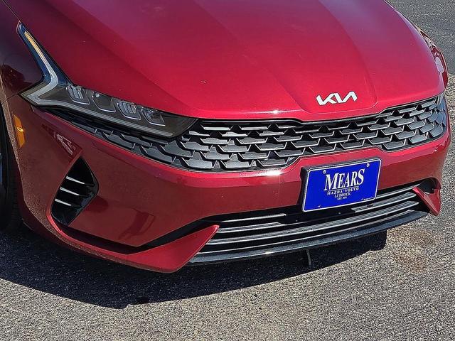 Photo of 2023 Passion Red Kia K5