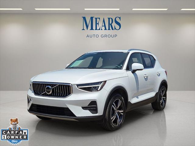 2025 Volvo XC40