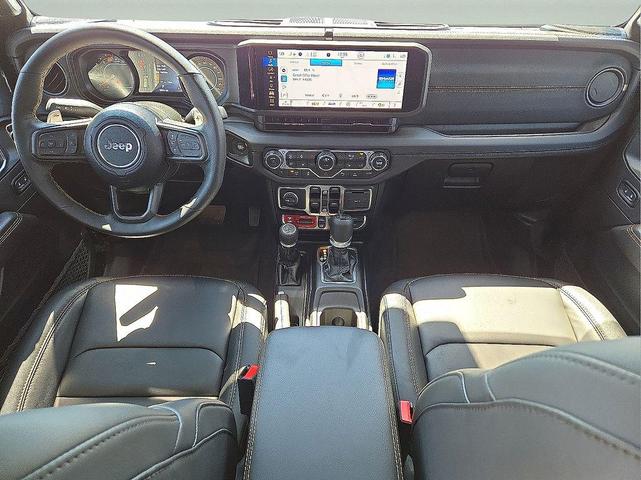 Photo of 2024 Black Clearcoat Jeep Wrangler
