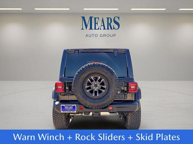 Photo of 2024 Black Clearcoat Jeep Wrangler