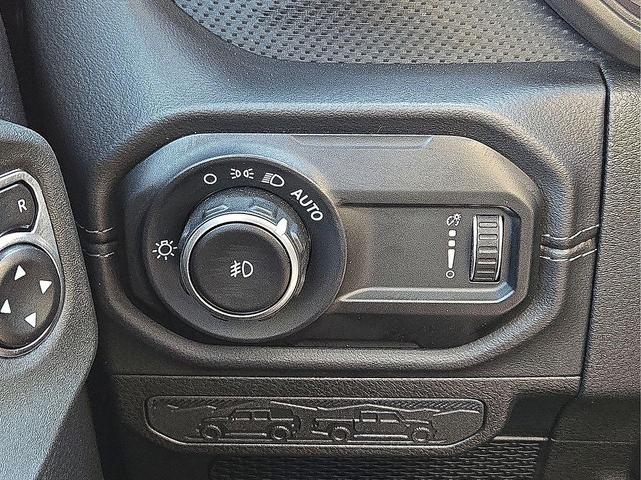 Photo of 2024 Black Clearcoat Jeep Wrangler