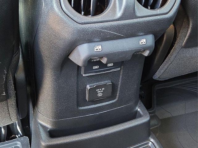 Photo of 2024 Black Clearcoat Jeep Wrangler