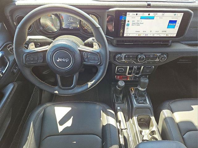 Photo of 2024 Black Clearcoat Jeep Wrangler