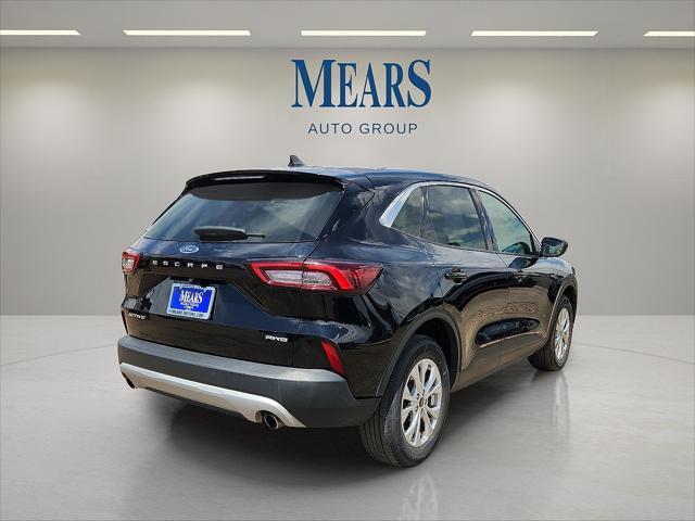 Photo of 2023 AGATE BLACK METALLIC Ford Escape