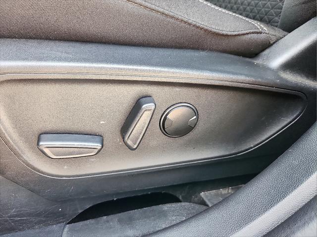 Photo of 2023 AGATE BLACK METALLIC Ford Escape