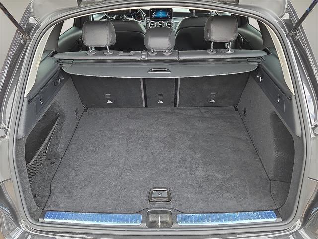 Photo of 2022 Graphite Grey Metallic Mercedes-Benz GLC 300