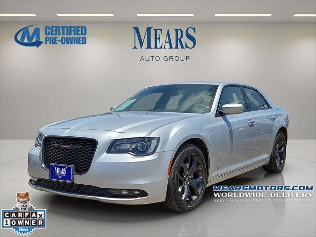 2022 Chrysler 300