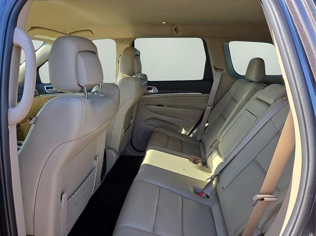 Photo of 2019 Granite Crystal Metallic Clearcoat Jeep Grand Cherokee
