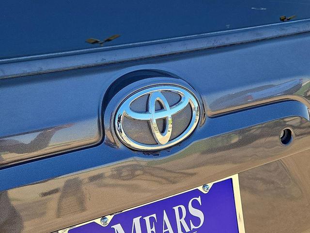 Photo of 2015 Magnetic Gray Metallic Toyota 4Runner