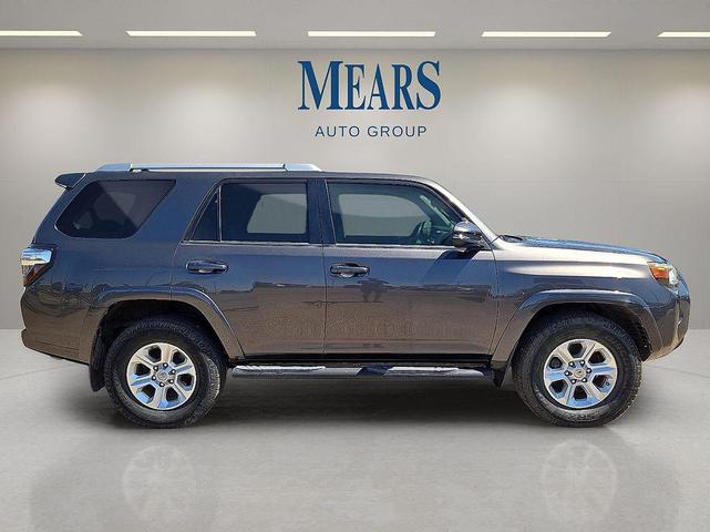 Photo of 2015 Magnetic Gray Metallic Toyota 4Runner