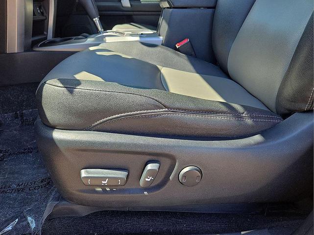 Photo of 2015 Magnetic Gray Metallic Toyota 4Runner