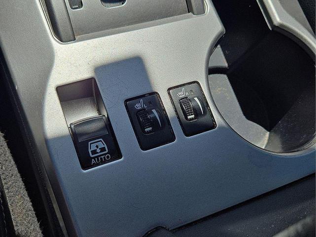 Photo of 2015 Magnetic Gray Metallic Toyota 4Runner