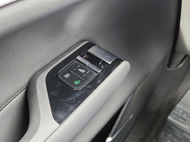 Photo of 2025 Denim Blue Metallic Volvo EX90