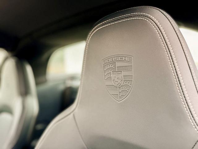 Photo of 2024 White Porsche 911