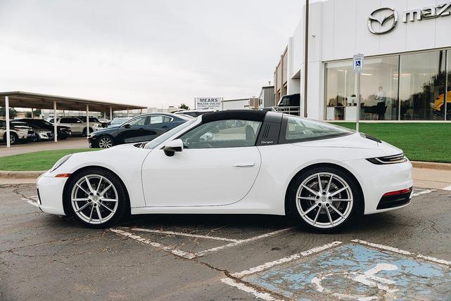 Photo of 2024 White Porsche 911
