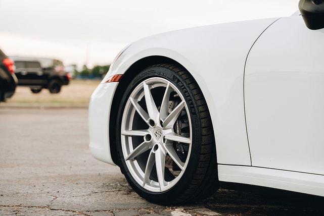 Photo of 2024 White Porsche 911